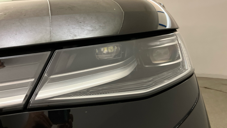 Volkswagen Multivan 2.0 TDI Style 5dr LWB DSG Diesel Estate